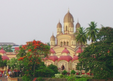 Kali temple where Ramakrishna spent a major portion of his adult life, near Dakshineswar (photo--Wikimedia)