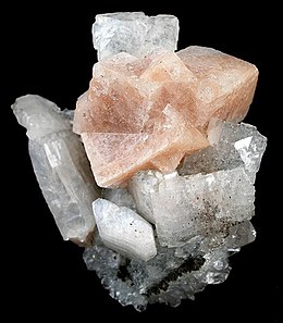 Chabazite-Ca-Heulandite-Ca-225190.jpg
