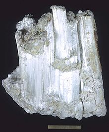 Alunogen - Almyras, Agia Varvara, Cyprus.jpg