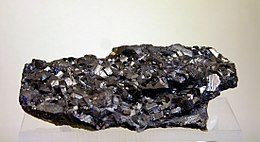 Freieslebenit - Mineralogisches Museum Bonn (7267).jpg
