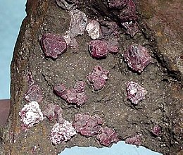 Cuprite-Delafossite-133433.jpg