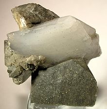 Whewellite-md82a.jpg