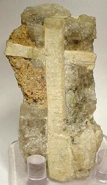Meionite-Quartz-53866.jpg