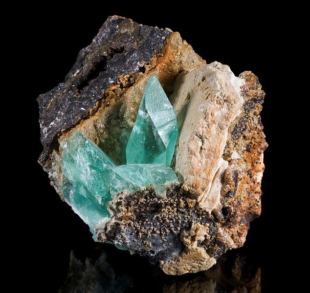 File:Phosphophyllite-359315.jpg