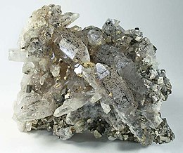 Quartz-Hubeite-Pyrite-196850.jpg